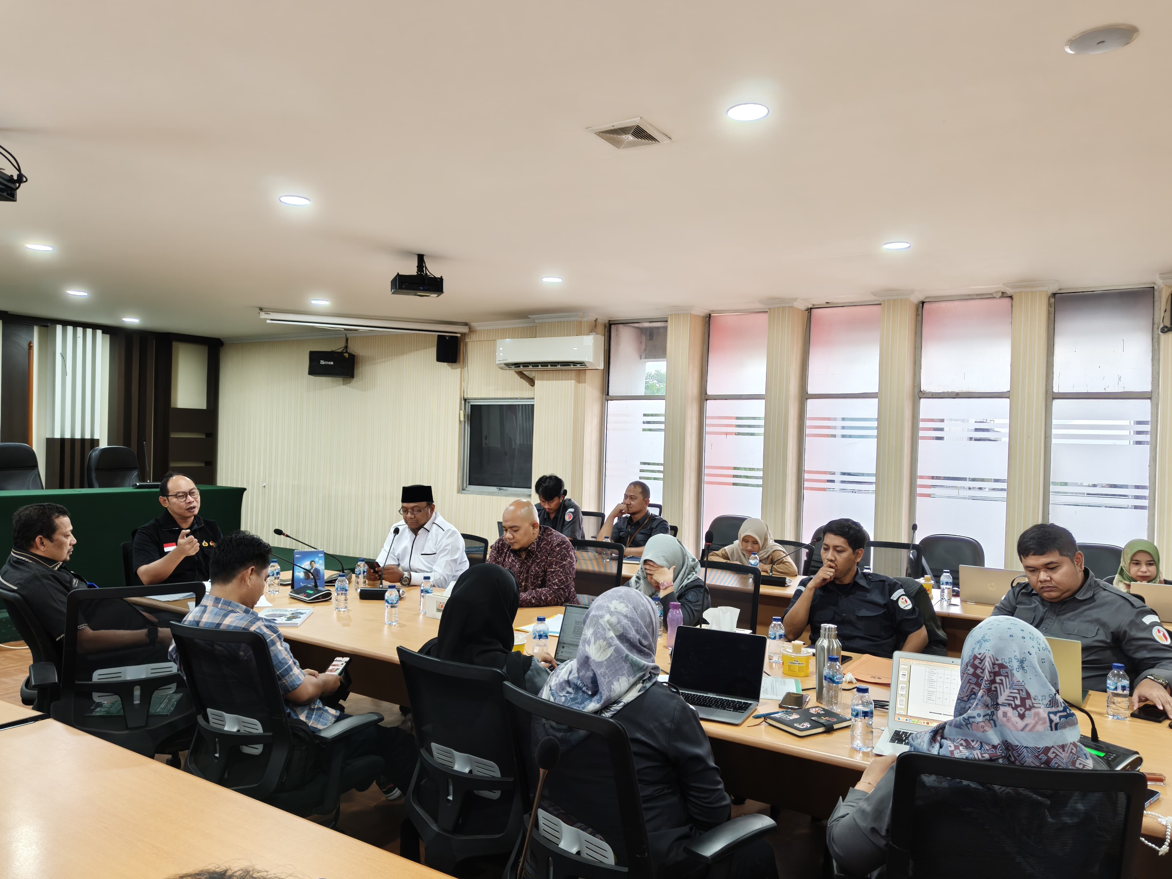 Bawaslu Jakarta Timur Hadiri “Rapat Koordinasi Kehumasan ; Persiapan Publikasi Hasil Pengawasan Pemilihan Gubernur dan Wakil Gubernur Provinsi DKI Jakarta Tahun 2024”