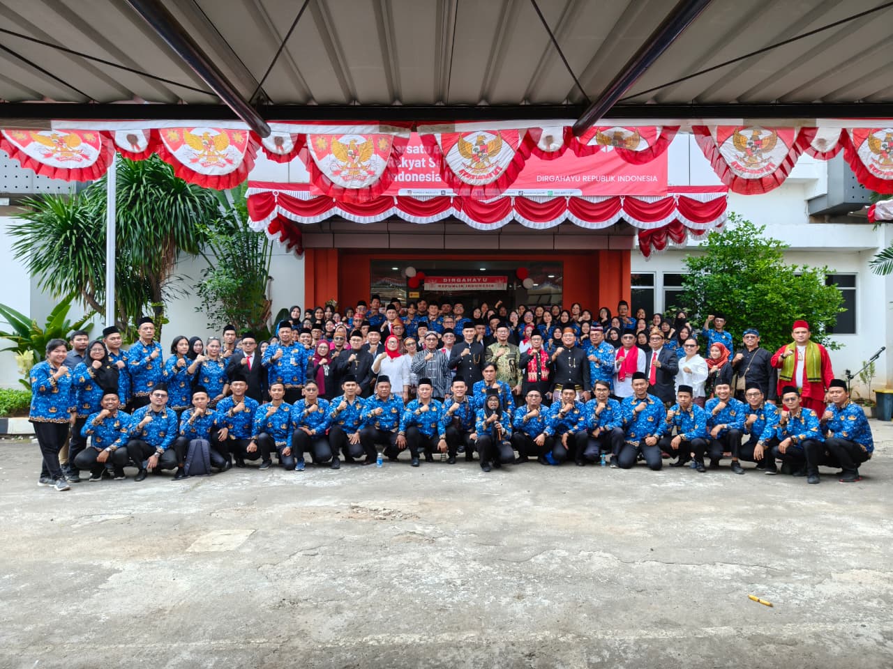 Bawaslu Jakarta Timur Ikuti Upacara HUT ke-80 Kemerdekaan RI di Lingkungan Bawaslu DKI Jakarta