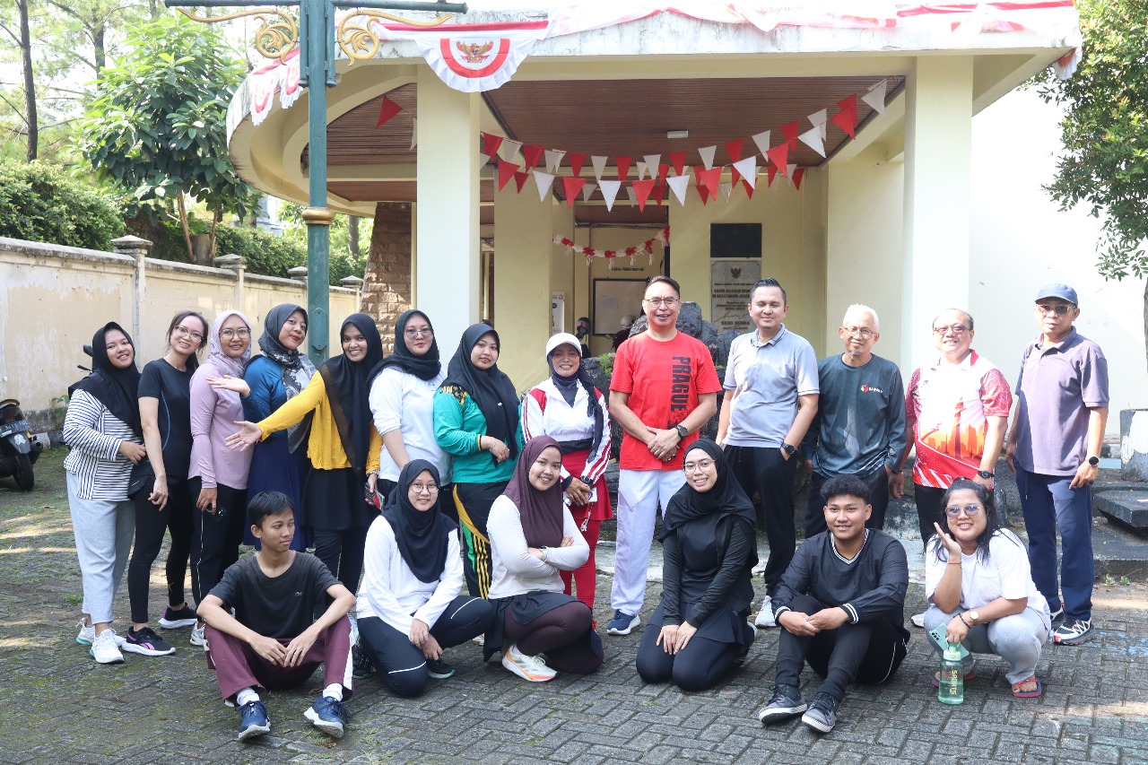 Bawaslu Kota Jakarta Timur Gelar Jum’at Sehati dan Penutupan Lomba Semarak HUT ke-80