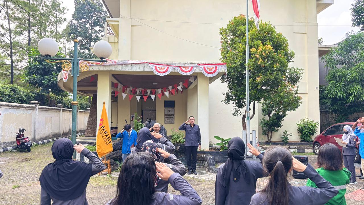 Apel Pagi Rutin Bawaslu Jakarta Timur: Menyatukan Visi dan Misi Pengawas Pemilu