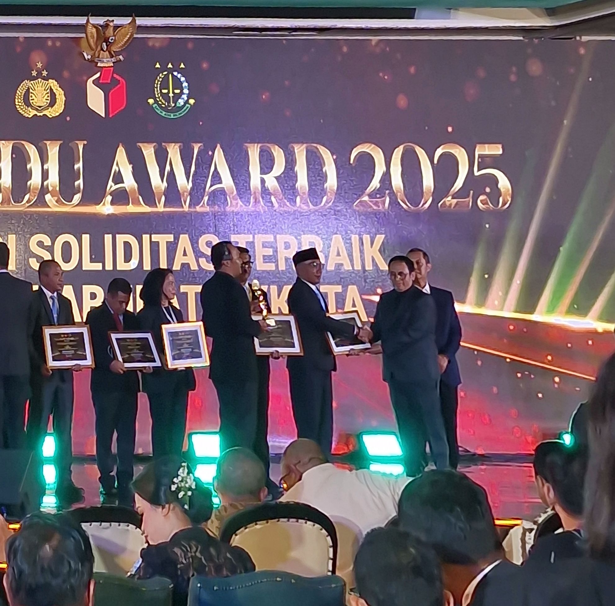 Bawaslu Jakarta Timur Raih Penghargaan Terbaik II pada Gakkumdu Award 2025