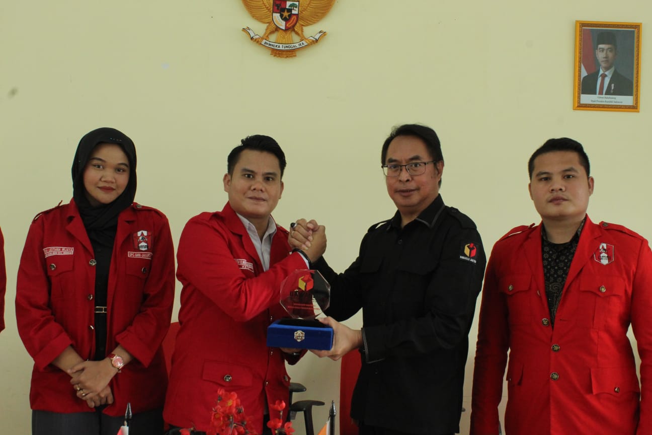 Bawaslu Kota Jakarta Timur Terima Audiensi DPC GMNI Jakarta Timur dalam Konsolidasi Demokrasi