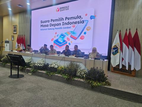 Bawaslu Jakarta Timur Siapkan Sosialisasi Pengawasan Pemilu Partisipatif bagi Pemilih Pemula Melalui MPLS