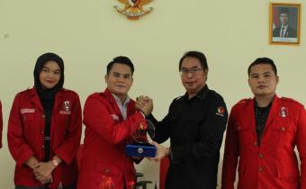 Bawaslu Kota Jakarta Timur Terima Audiensi DPC GMNI Jakarta Timur dalam Konsolidasi Demokrasi