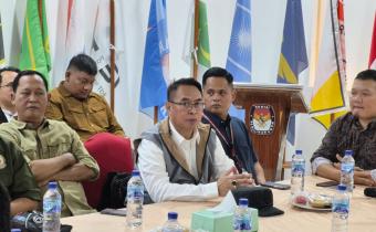 Bawaslu Jakarta Timur Hadiri FGD Penataan Daerah Pemilihan di KPU Kota Jakarta Timur