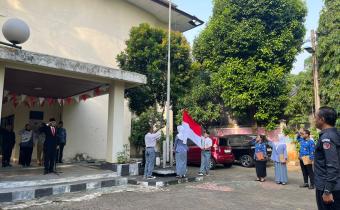 Bawaslu Kota Jakarta Timur Gelar Upacara Peringatan Hari Lahir Pancasila Tahun 2026